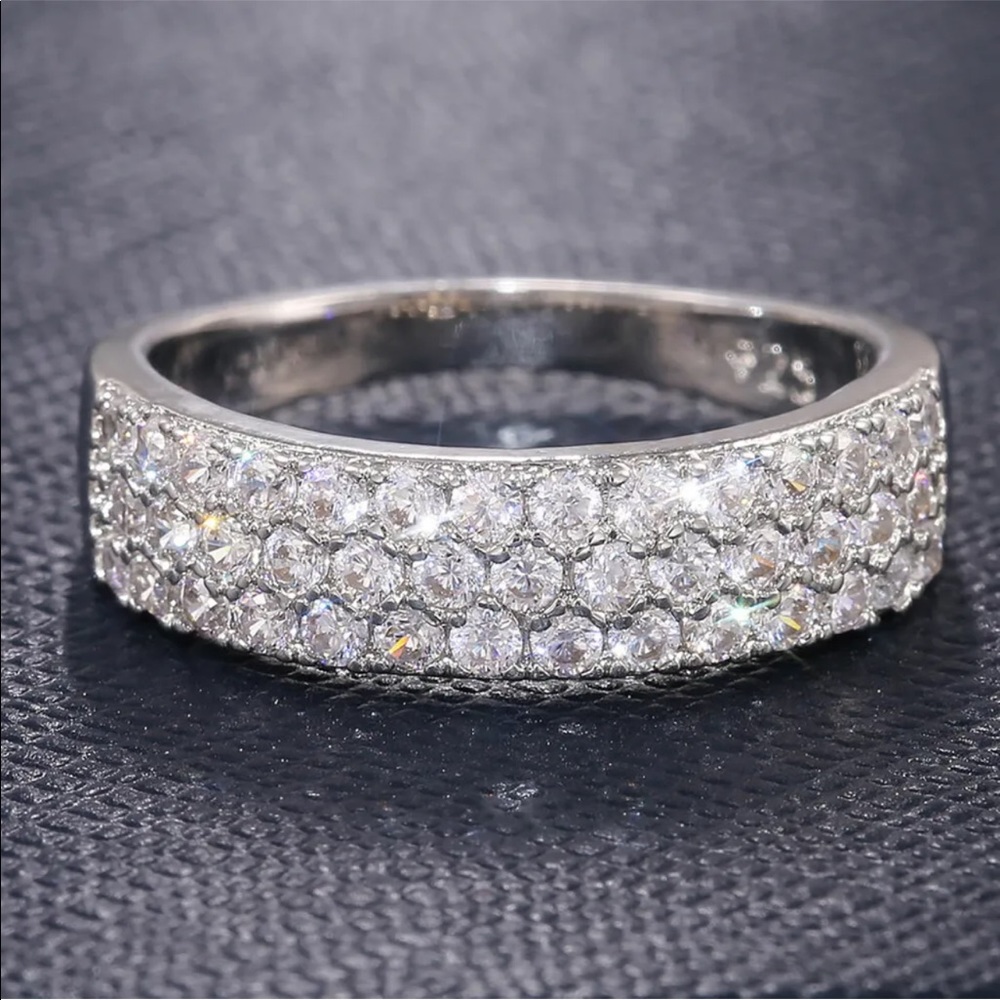 New 925 Silver Round Wedding Diamond Band Ring